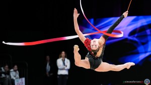 sr q raffaeli sofia ita sfe04041 copia simone ferraro ph